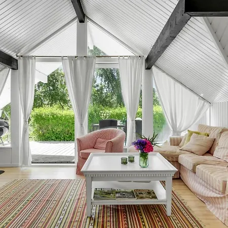 Cozy In With Wifi Melby